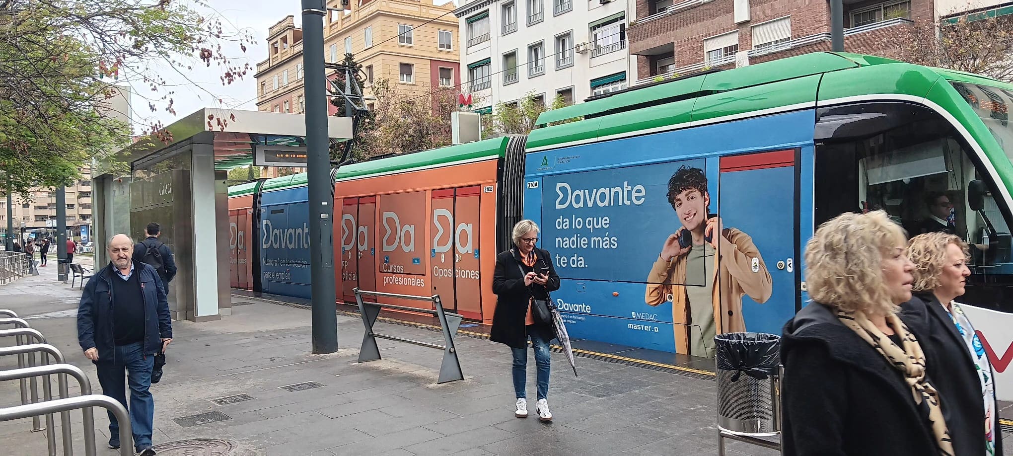 Publicidad Metro Granada