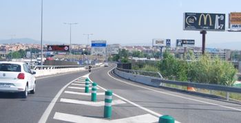 Monoposte publicitario 12x8 metros en Autopista del Vallés C-58 Montcada i Reixac