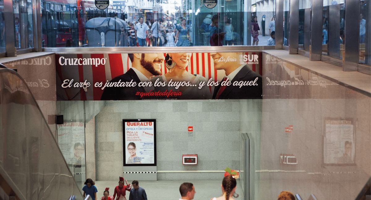 Publicidad en metro Sevilla