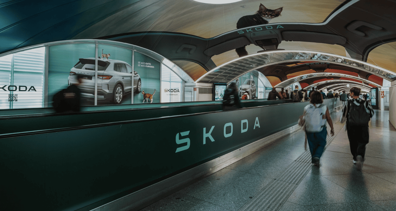 Soportes publicitarios en estaciones de tren