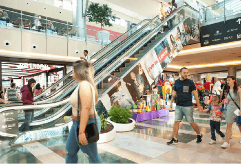 Publicidad en Vinilos en Escaleras Mecánicas de Centro Comercial