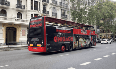 autobus turistico de Madrid rotulado con publicidad