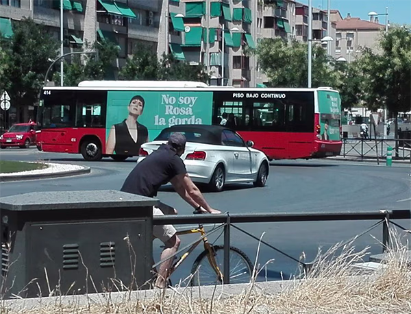 Publicidad en los autobuses de Granada