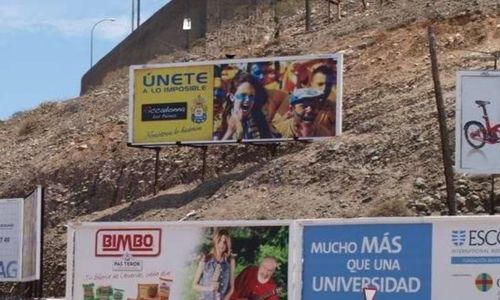 Valla publicitaria urbana en Paseo de Chill, Las Palmas.