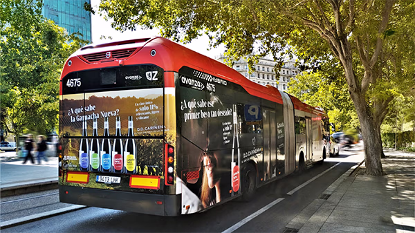 Bus urbano rotulado publicidad en Zaragoza