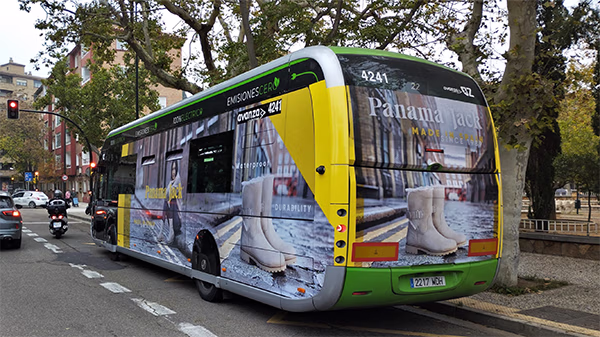 Publicidad Bus Zaragoza cero emisiones rotulación súper integral