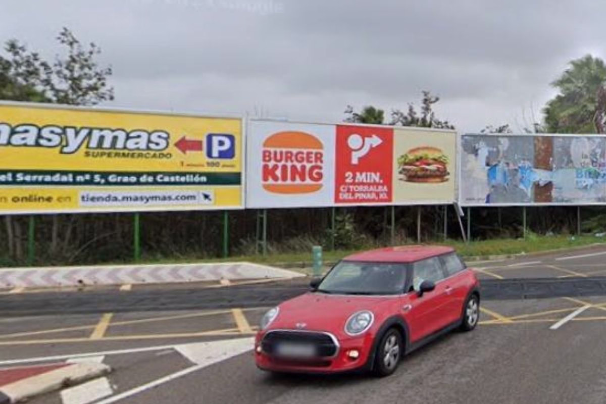 Vallas publicitarias 8x3 en Ronda del Serradal, Grao de Castellón